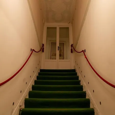 Ponte Di Rialto E Canal Grande-palazzo Benzon Apartment *