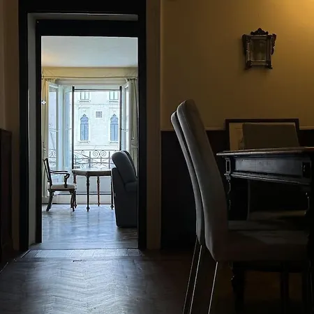Apartman Ponte Di Rialto E Canal Grande-palazzo Benzon